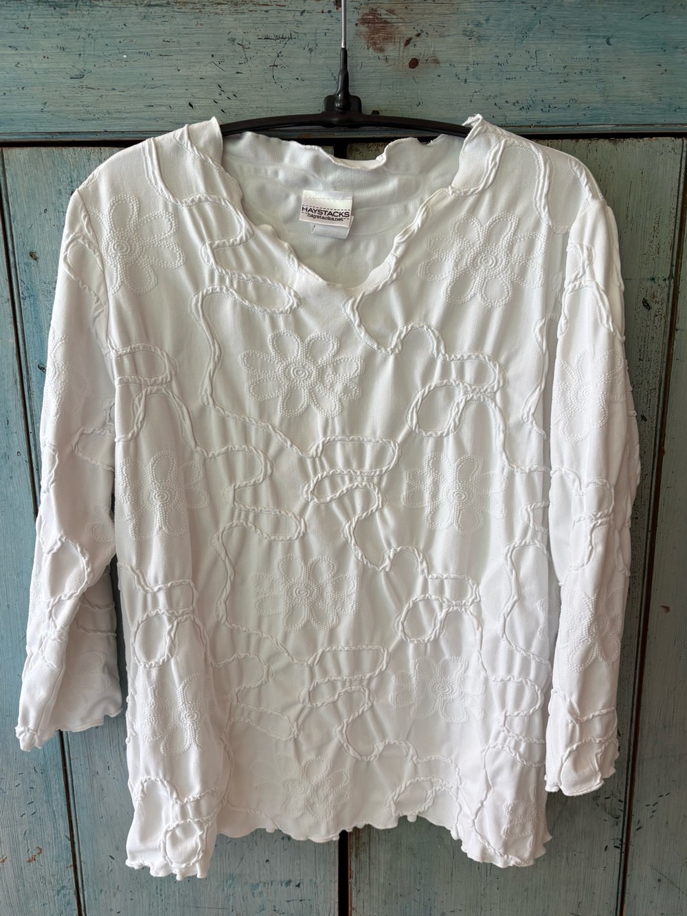 Haystacks White Textured Women's Top Made in the USA (Michigan), Size M